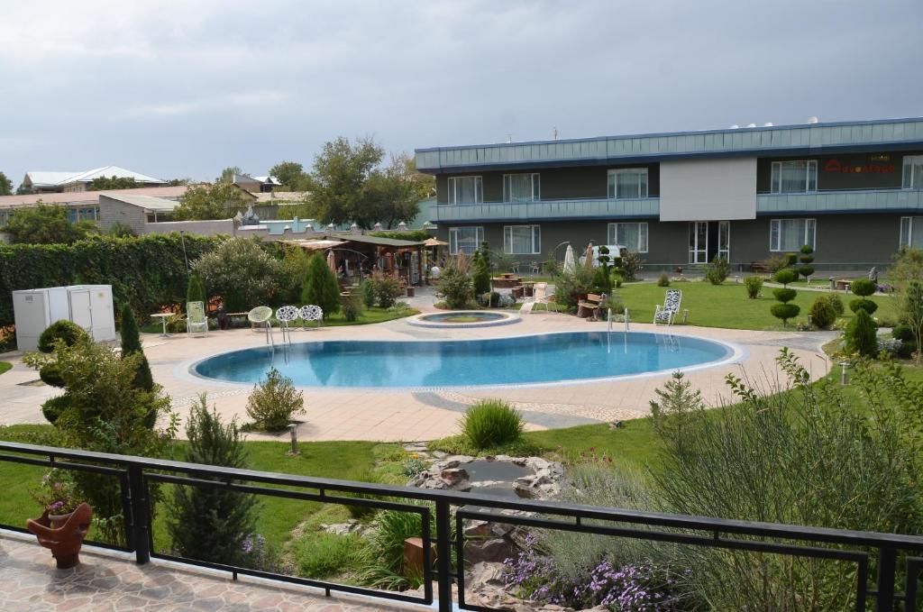 Advantage Hotel Samarkand Exterior photo
